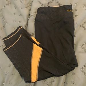 Kenneth Cole Cropped Leggings in Dark Grey and Orange